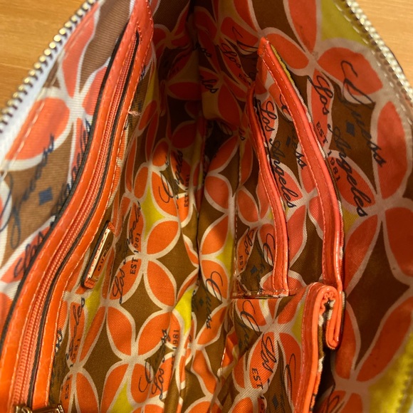 GUESS WHITE BAG WITH ORANGE/TAN TRIM - Picture 7 of 8